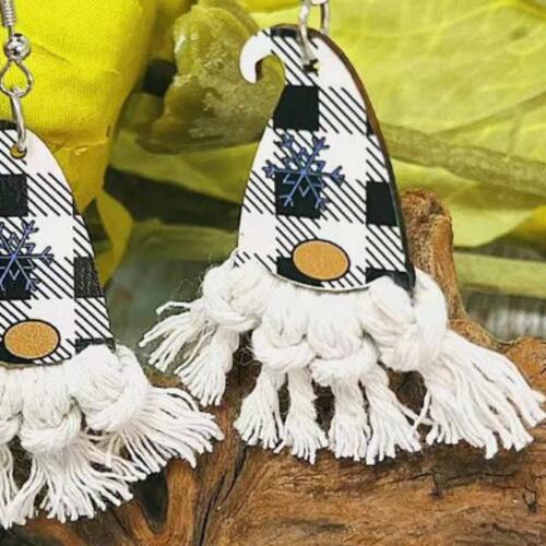 Xylem Pointed Hat Tassel Earrings